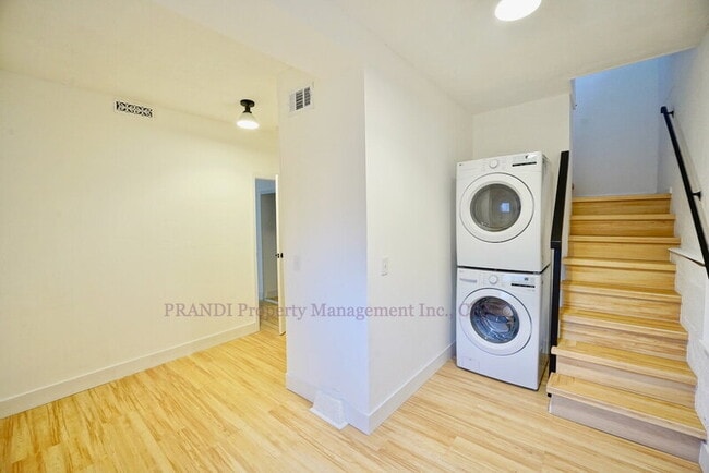 Building Photo - 19 Sentinel Ct