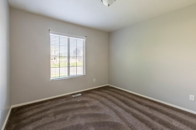Building Photo - Heber Home