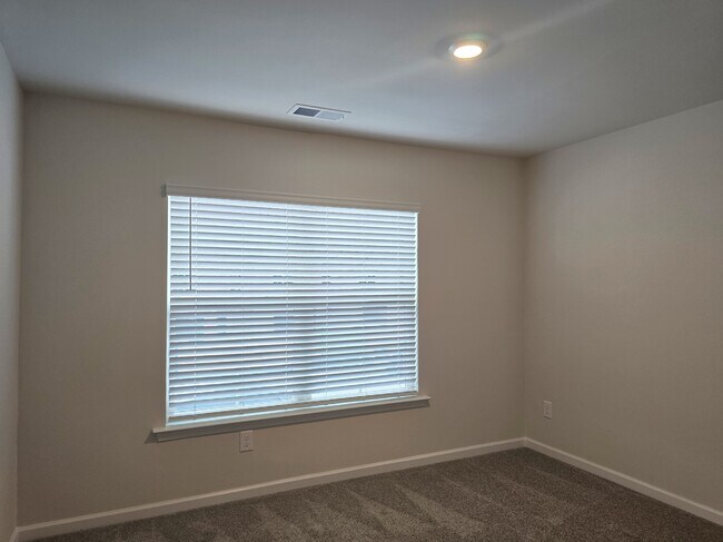 Building Photo - 1014 Aldrich St