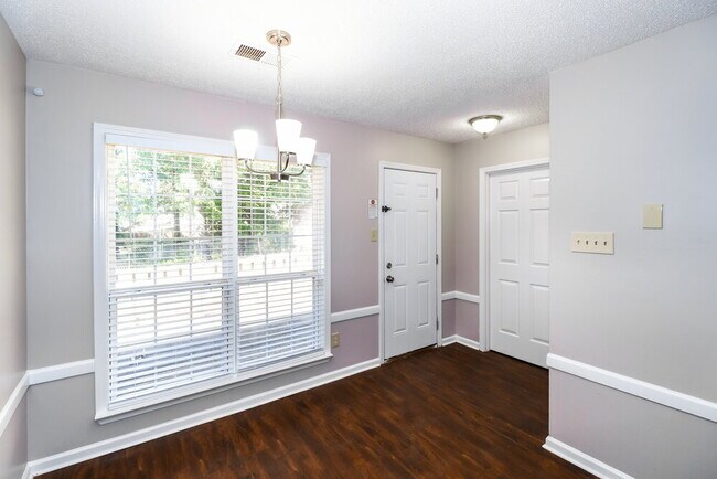 Building Photo - 631 Betty Boyd Ln