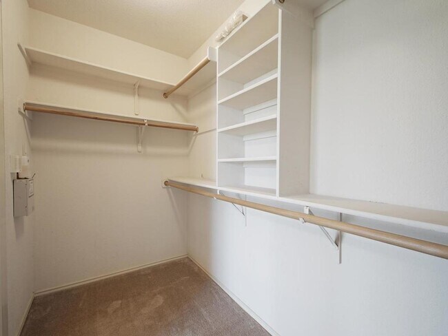 Building Photo - 427 Territory Trail