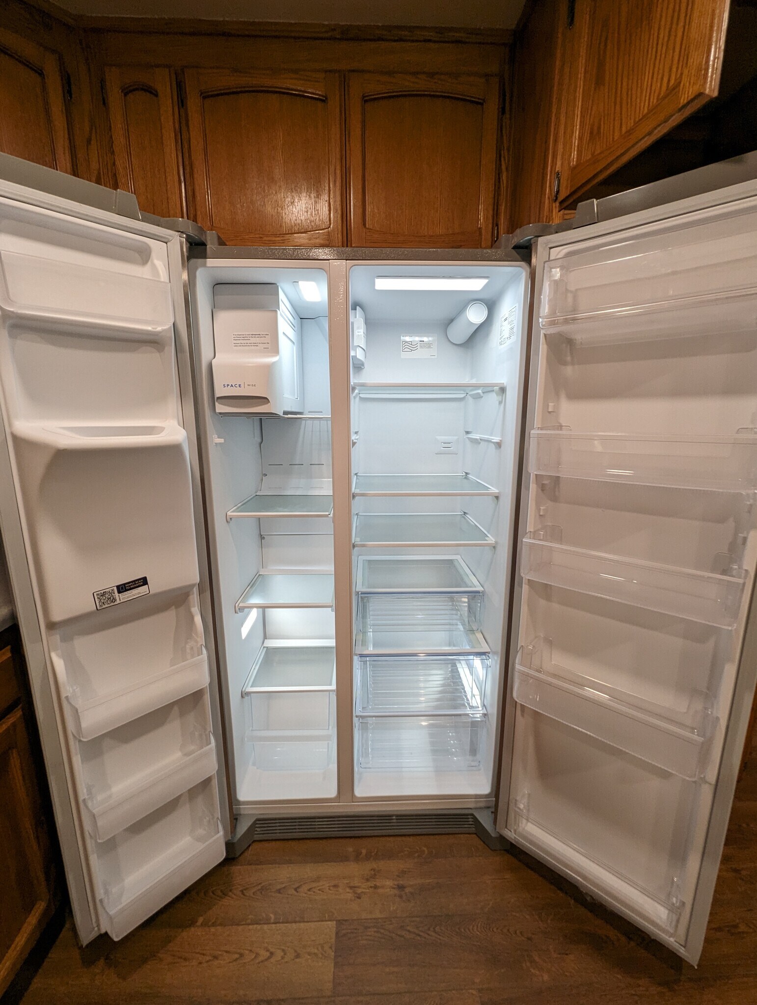 Refrigerator - 225 Shadowrun Ct