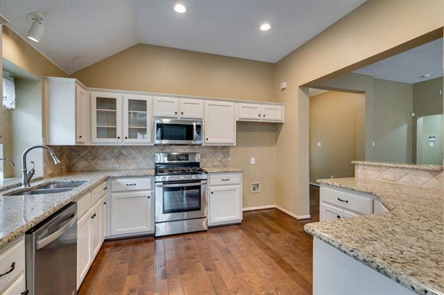 Building Photo - 3900 Oak Park Dr