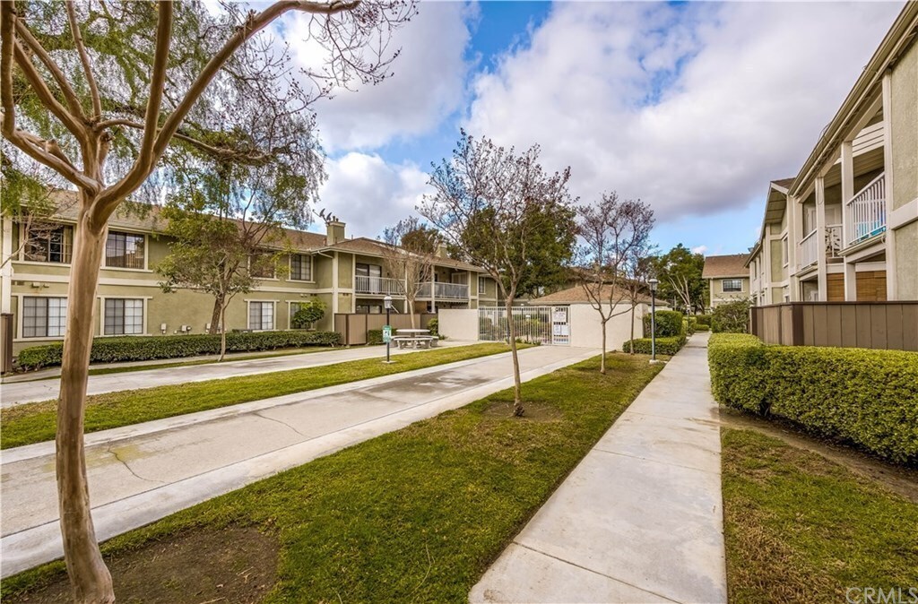 Building Photo - 1131 Packers Cir