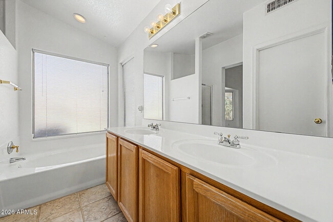 Building Photo - 17807 N Juneberry Dr