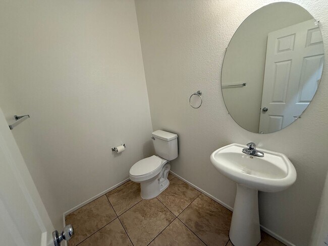 Building Photo - DESERT PINES GATED COMMUNITY!