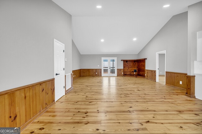 Building Photo - 106 Degrandis Ln NE