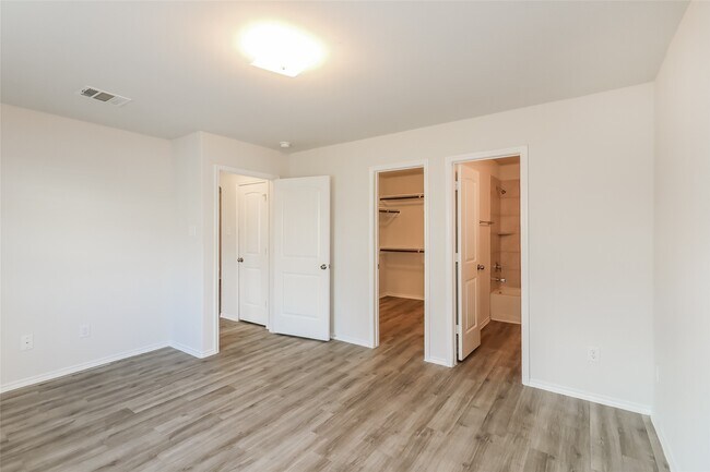 Building Photo - 16922 Lacey Bell Ln