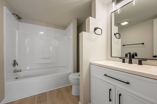 Building Photo - 2891 Kenton Rd