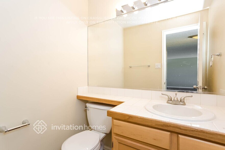 Building Photo - 11001 Benton St