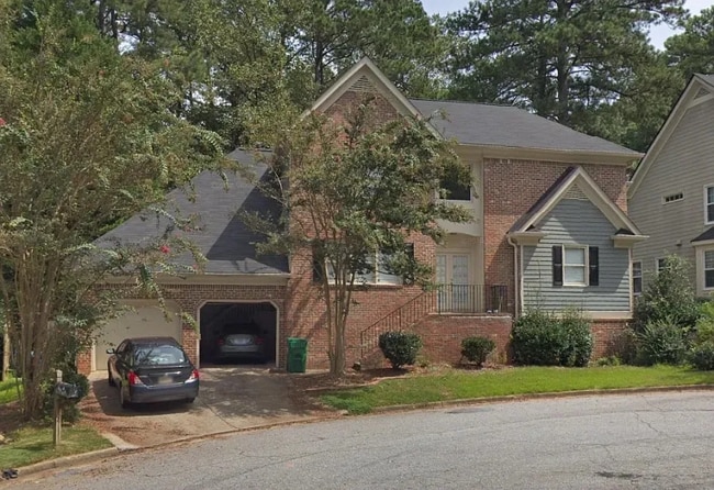 Building Photo - 2411 Magnolia Springs Ct