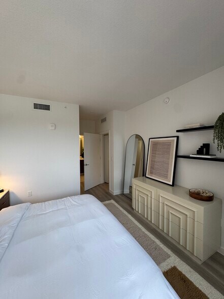 Building Photo - 3711 NW 11th St