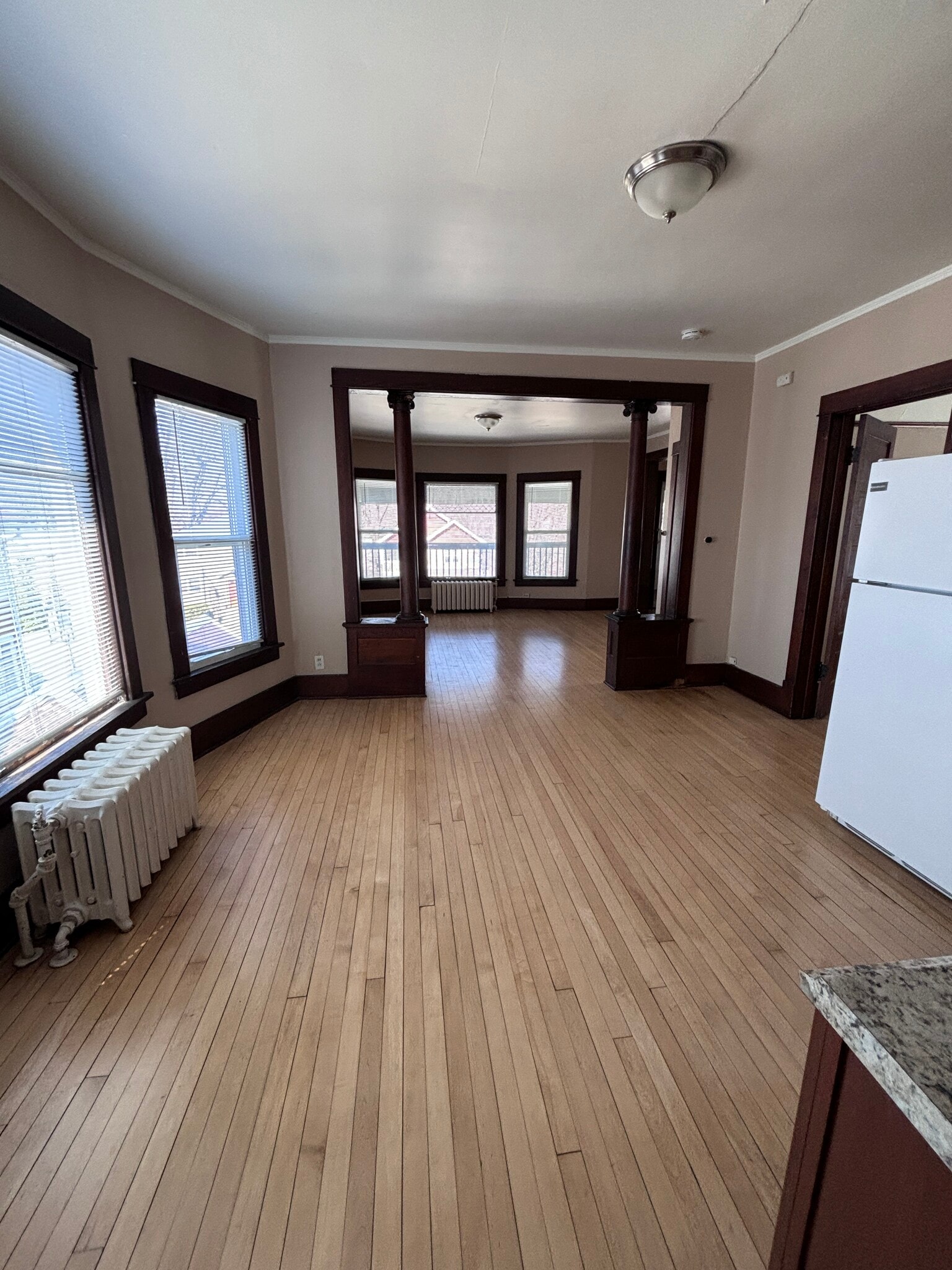 Building Photo - 1109 E Gorham St