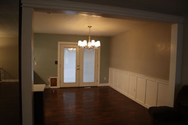 Building Photo - Duplex in Post Falls