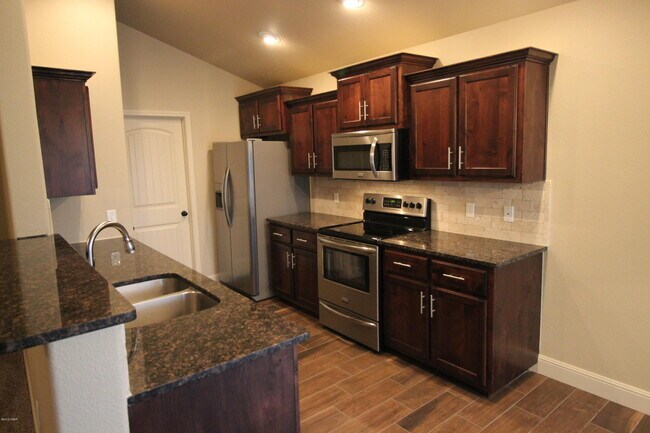 Building Photo - 3011 Dusty Ln