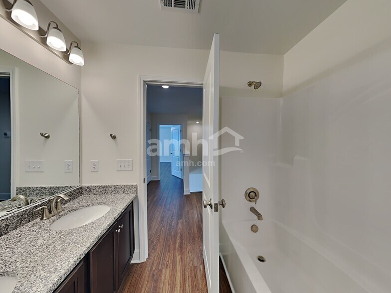 Building Photo - 816 Mary Beth Ct