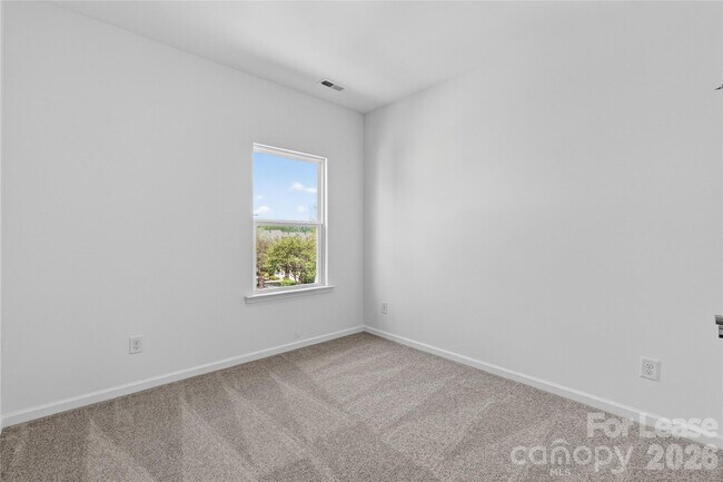 Building Photo - 504 Annie Lowery Wy