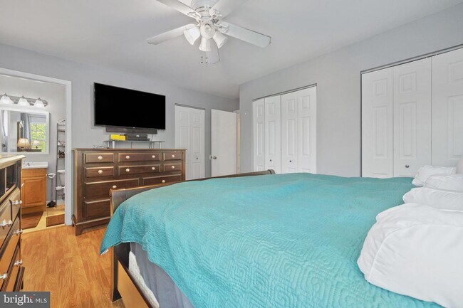 Building Photo - 209 Water Fountain Ct