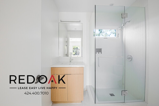 Building Photo - 2403 S Centinela Ave