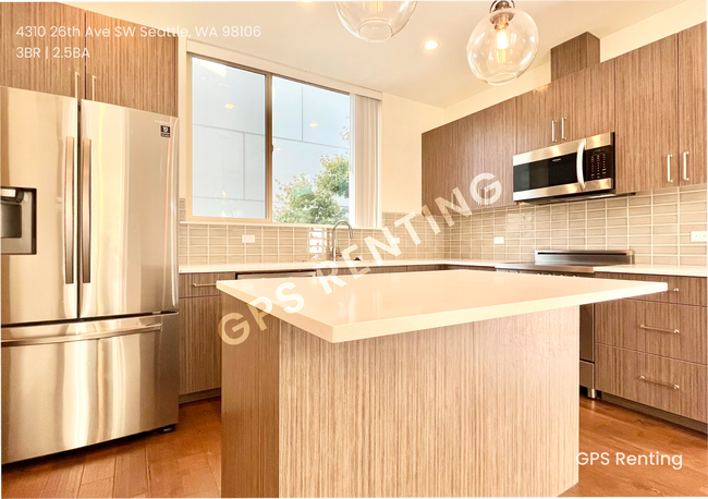 Building Photo - 4310 26th Ave SW