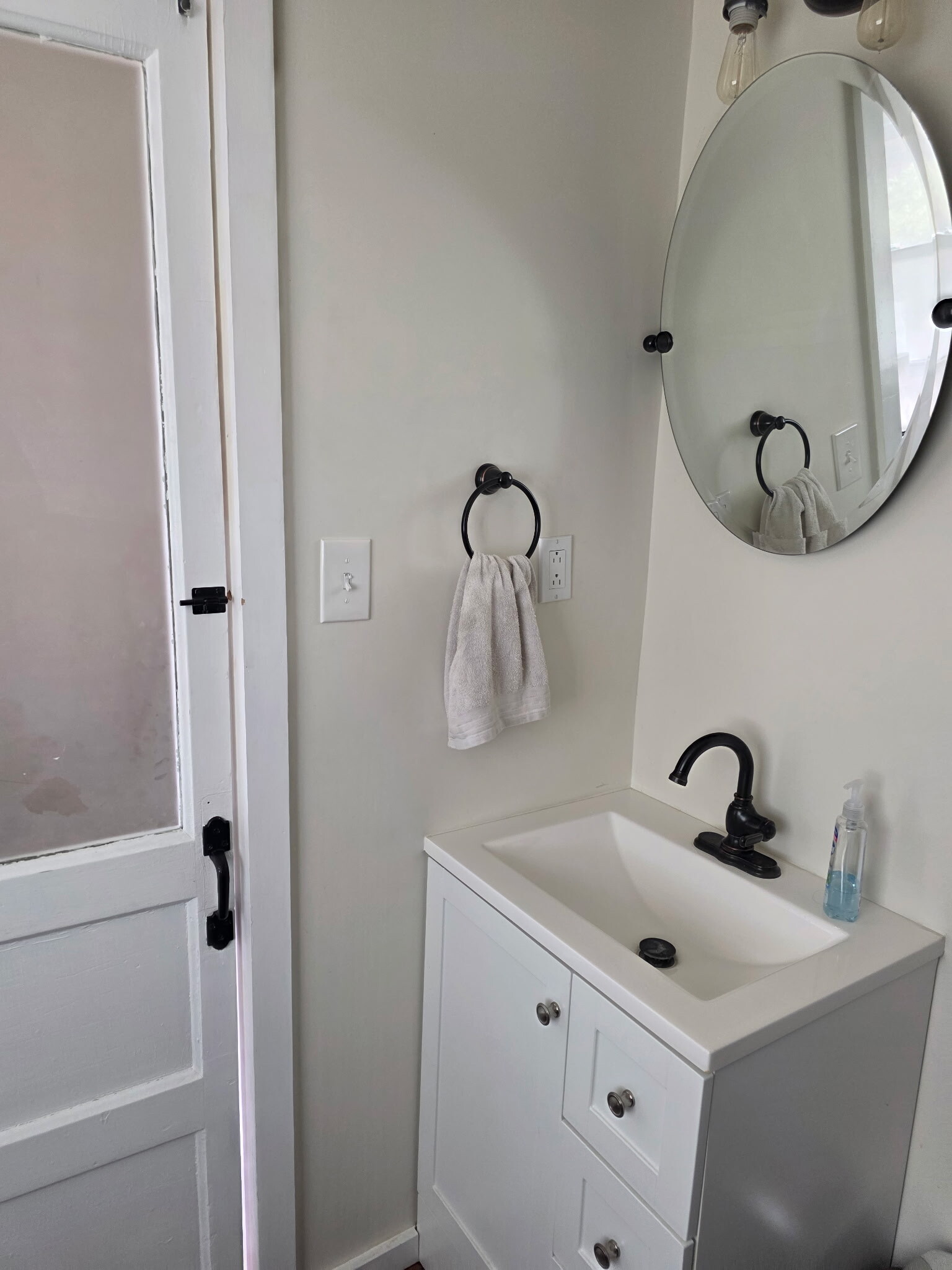 Half bath - 2027 Slaterville Rd