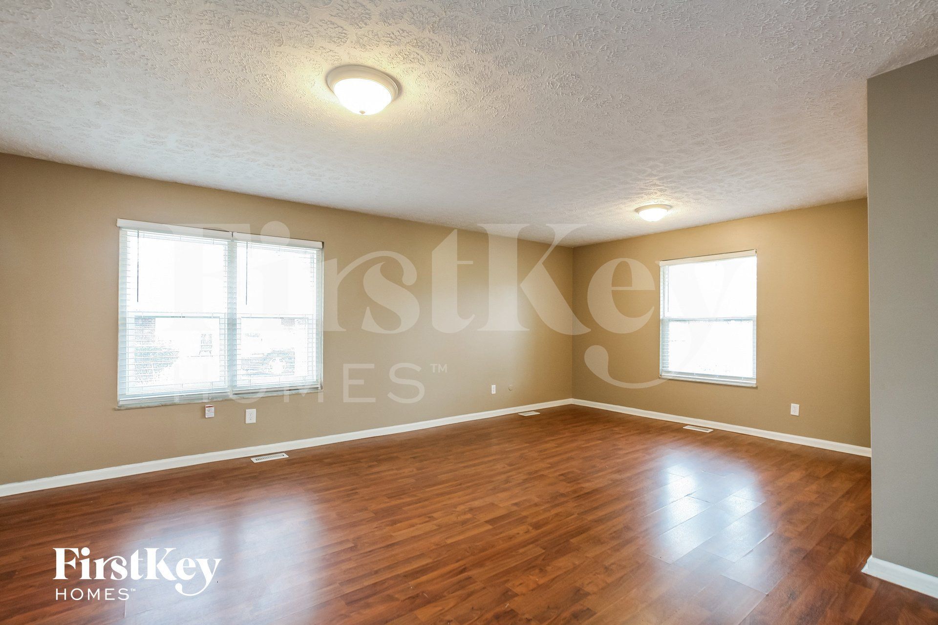 Building Photo - 9570 Gemini Dr