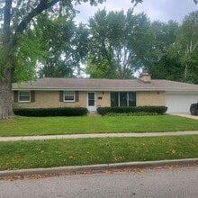 Building Photo - N86W6314 Brookdale Dr