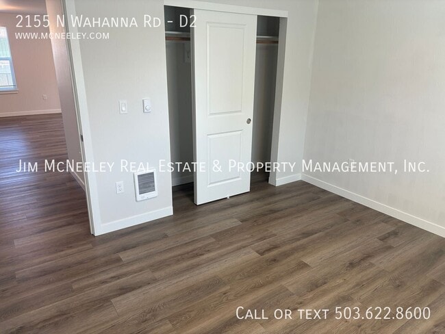 Building Photo - 2155 N Wahanna Rd