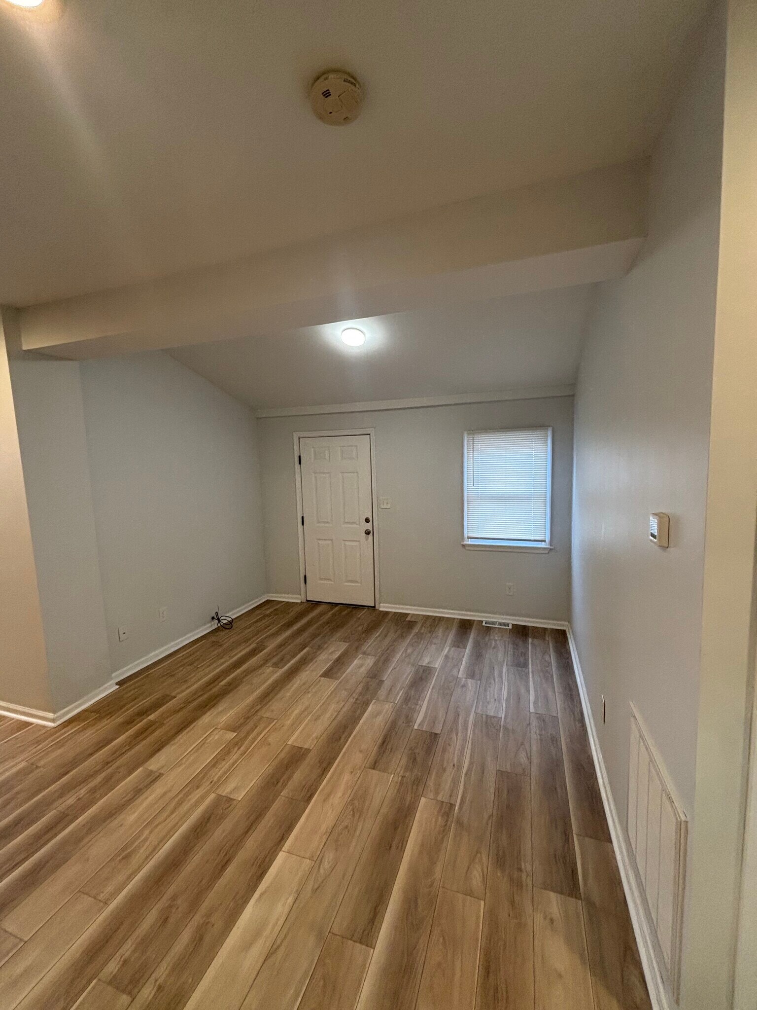 Building Photo - 304 Holmes Rd