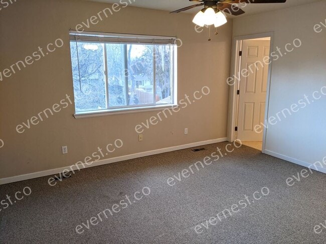 Building Photo - 5440 N Bryant St