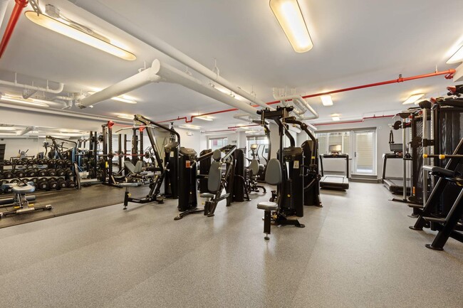 Building Photo - 1280 5th Ave