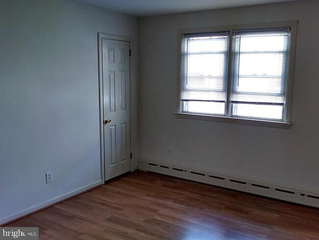 Building Photo - 1071 Colwell Ln