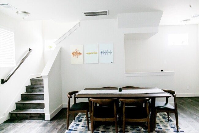 Building Photo - 5203 Burress Springs Ln