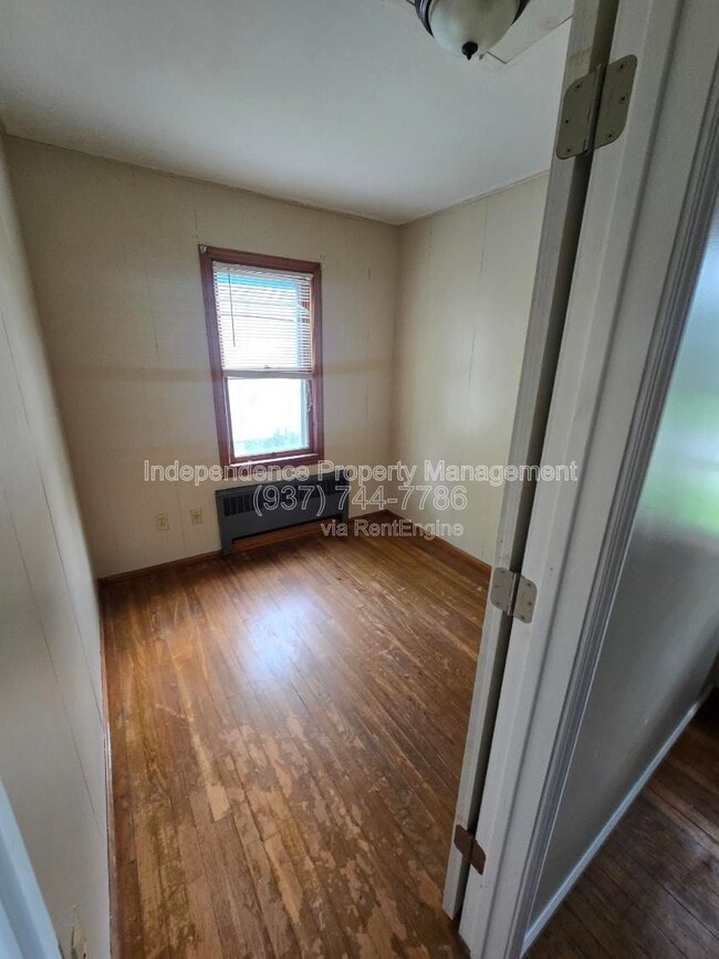 Building Photo - 1220 W 19th St