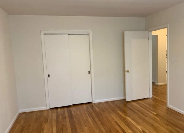 Building Photo - 3434 Linwood Ave