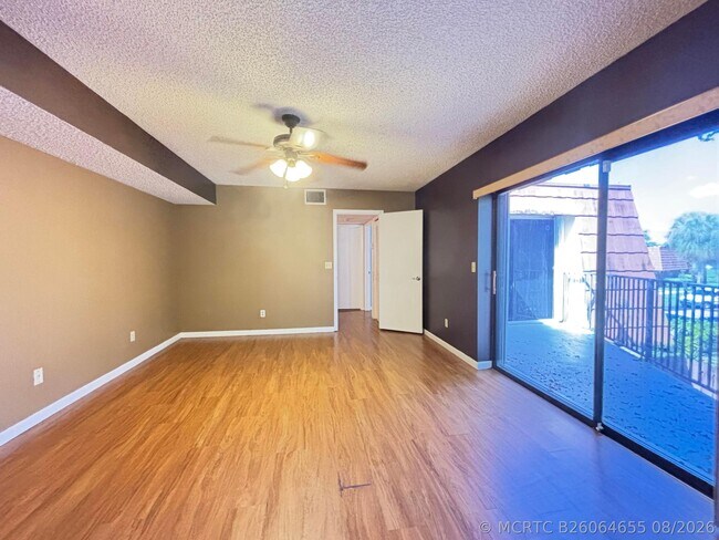 Building Photo - 1701 S Coral Terrace
