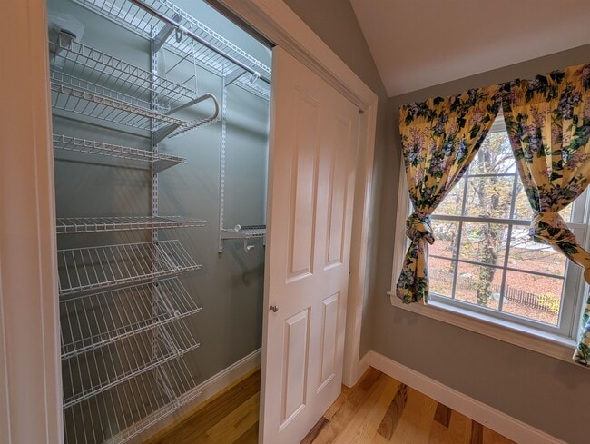 Building Photo - 119 Mill Rd