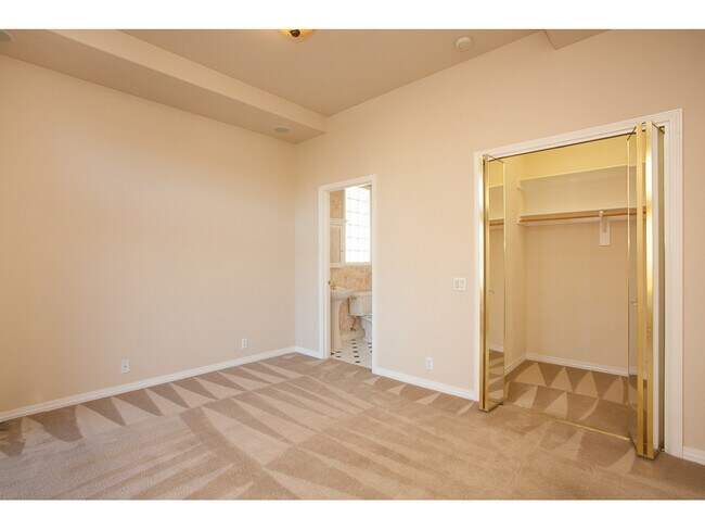 Building Photo - 16090 NW Birdie Ln