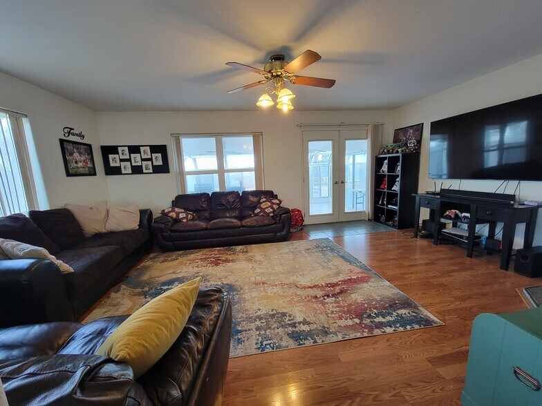 FAMILY ROOM - 22310 Kimberly Rd