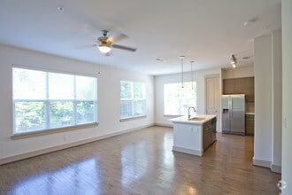 Interior Photo - Camden Lamar Heights