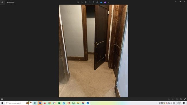 Building Photo - 425 W 4th St