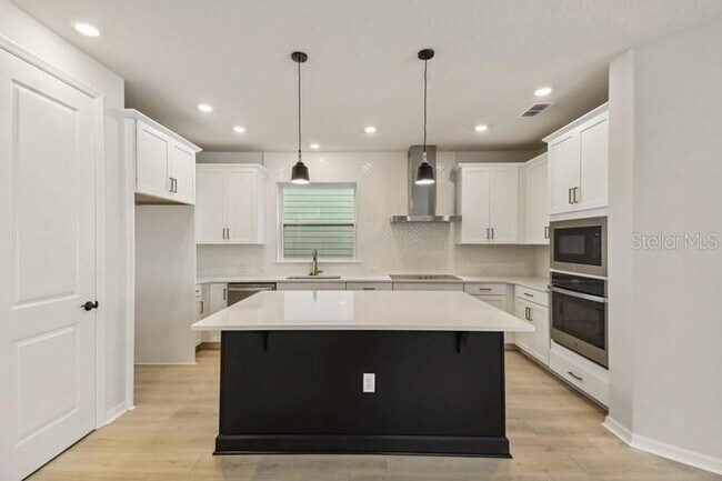 Building Photo - 3024 Mirage Pl