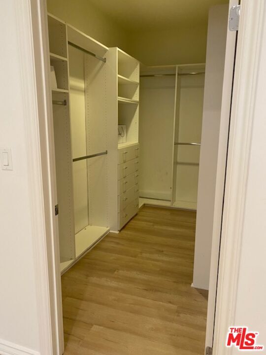 Building Photo - 320 S Willaman Dr