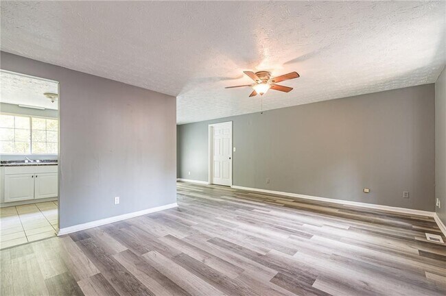 Building Photo - 806 Houndstooth Trail NW