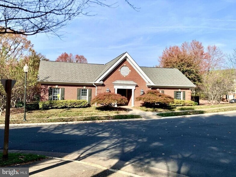 Building Photo - 4034 Stonehenge Way