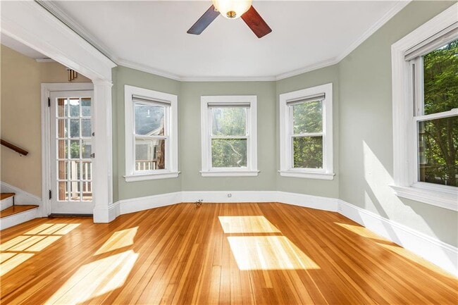 Building Photo - 58 Forest St