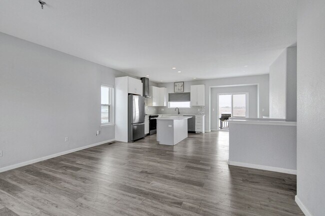 Building Photo - 3-Bedroom Home in Fountain’s Cross Creek Neighborhood