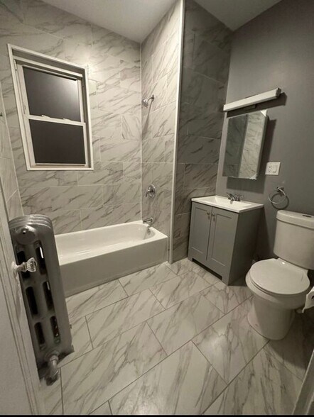 Building Photo - 31 Middleton St