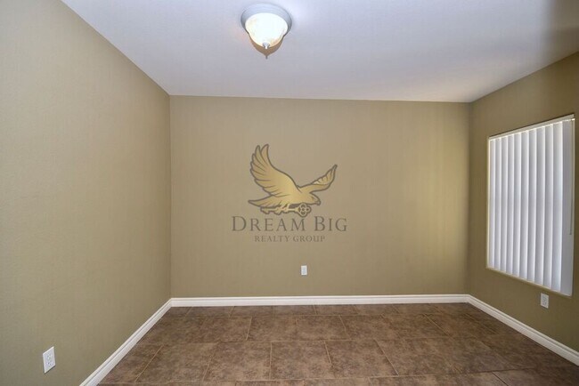 Building Photo - 8000 W Badura Ave