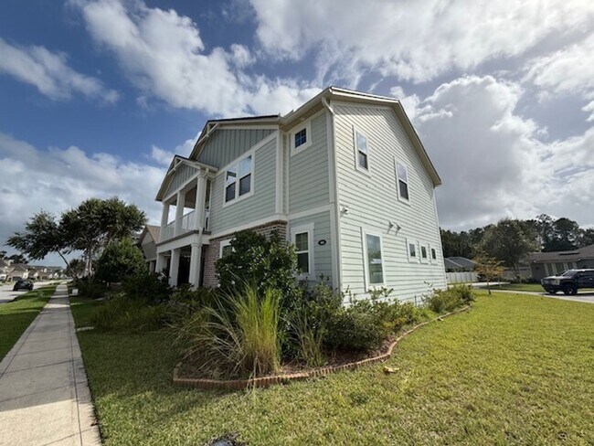 Building Photo - 44 Footbridge Rd